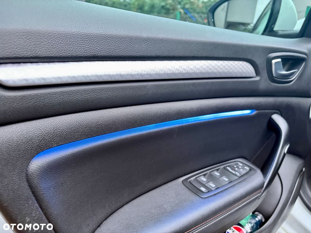 Renault Megane ENERGY TCe 140 EDC LIMITED - 12