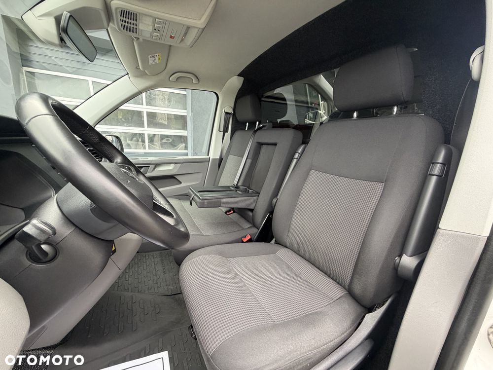 Volkswagen Transporter T6.1 - 19