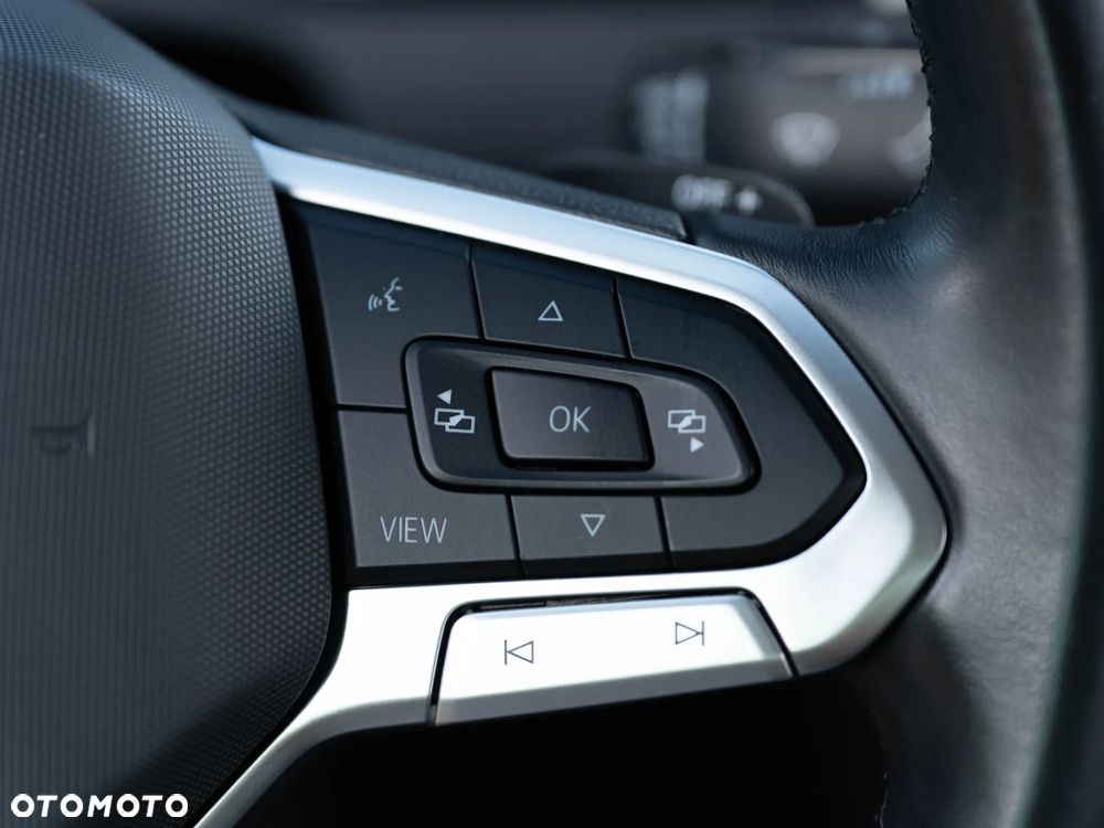 Volkswagen Passat - 27