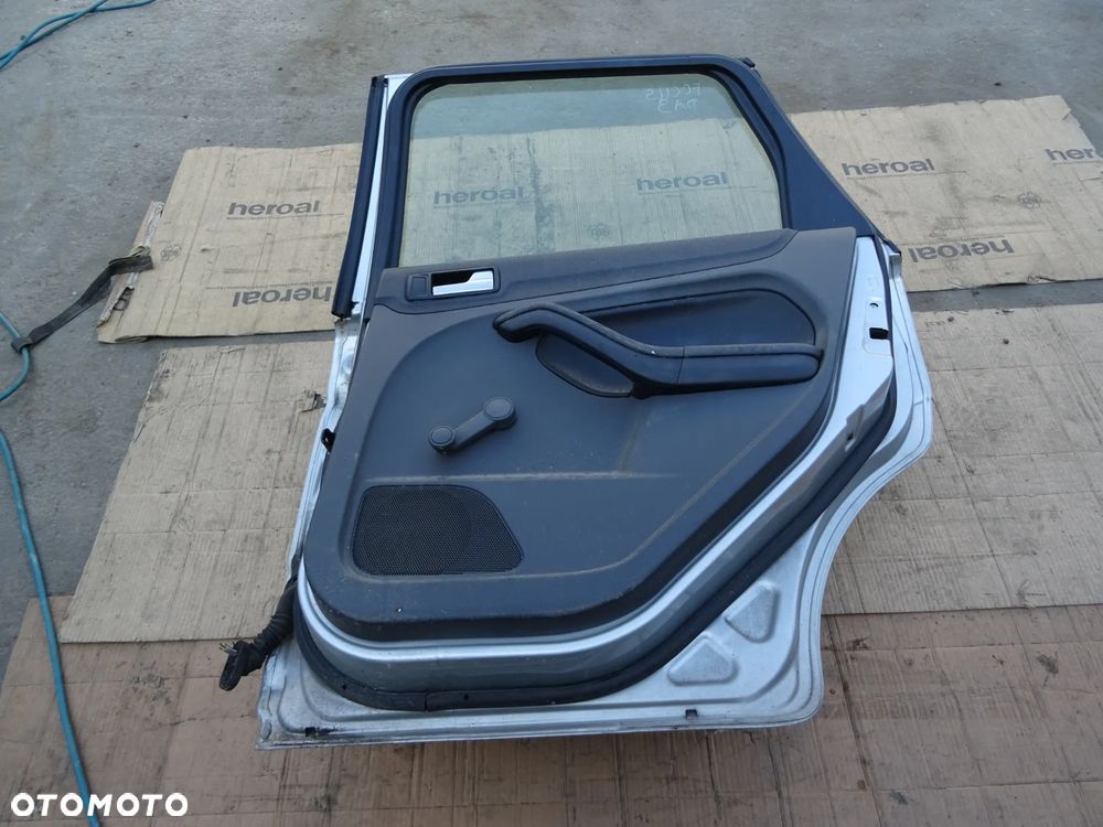 Drzwi Prawe Tył Ford Focus Mk2 Kombi (Gołe) - 6