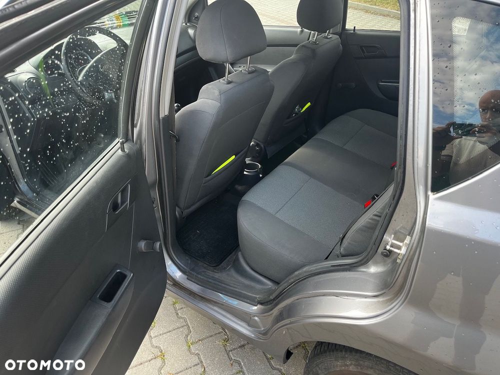 Chevrolet Aveo 1.2 16V LS - 10