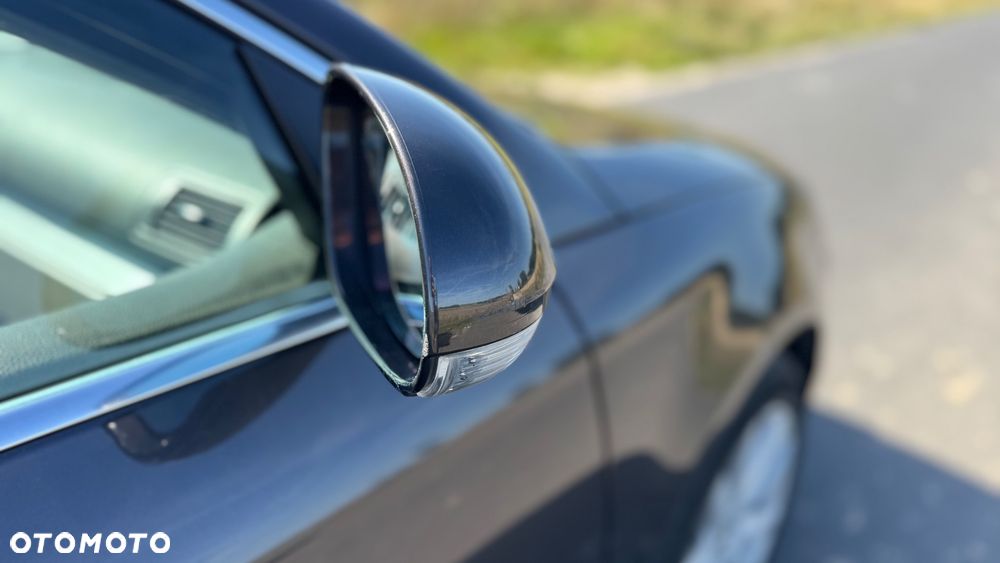 Volkswagen Passat 2.0 TDI DPF Highline - 18