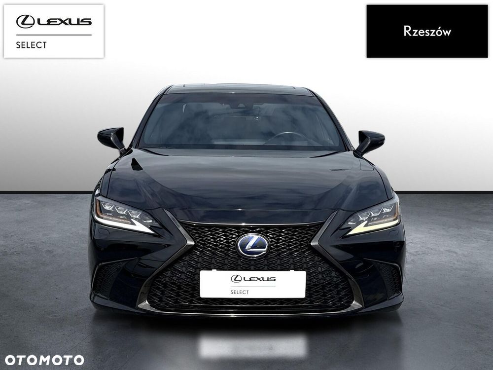 Lexus ES 300h F Sport Edition - 8