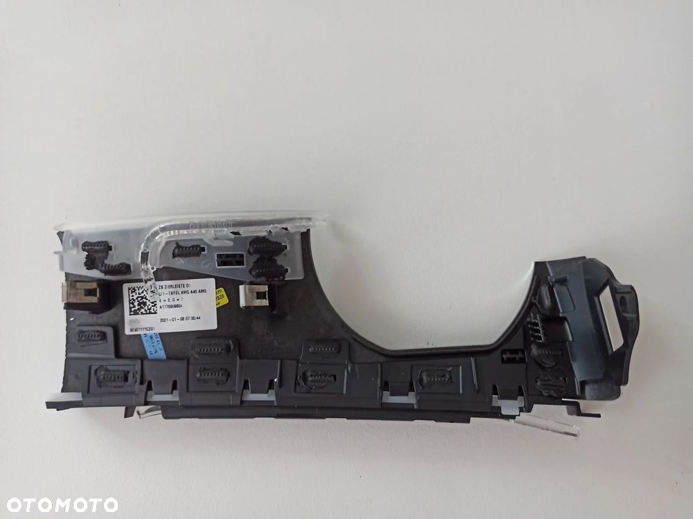 Listwa centralnej konsoli, komplet dekorów Mercedes AMG Edition klas A177 i CLA118 - 6