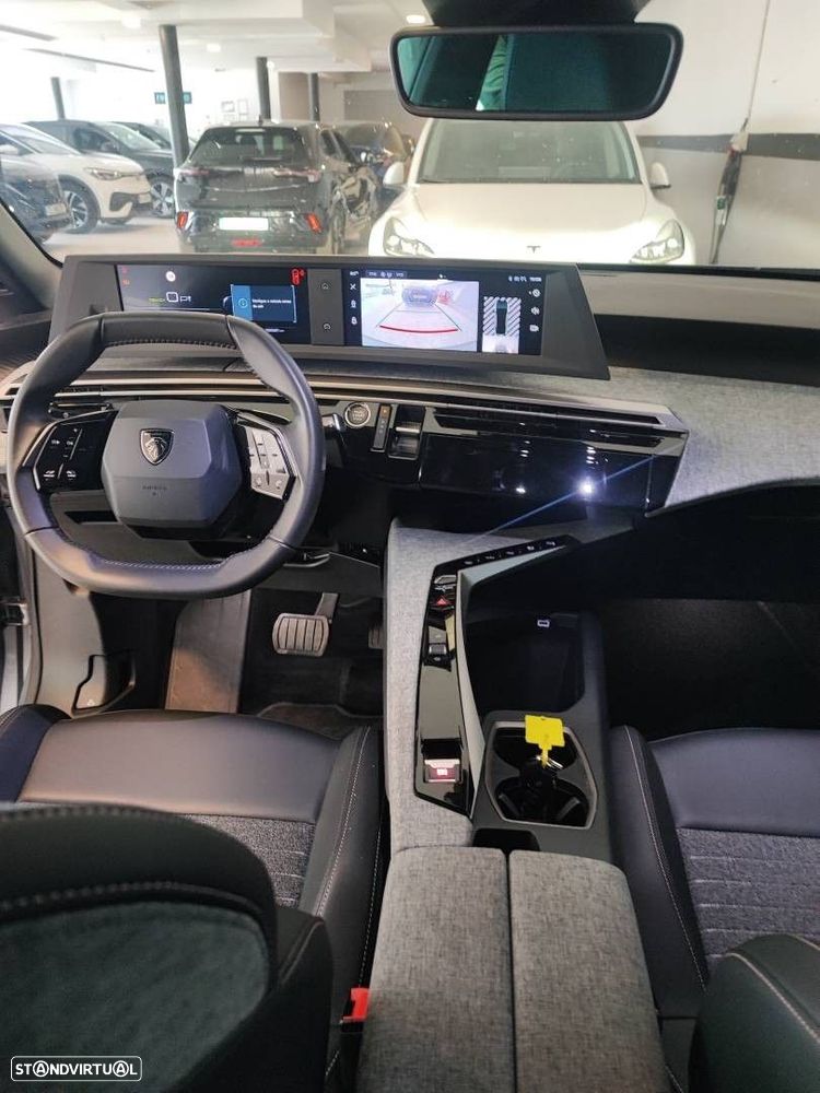 Peugeot E-3008 73 kWh Allure - 10
