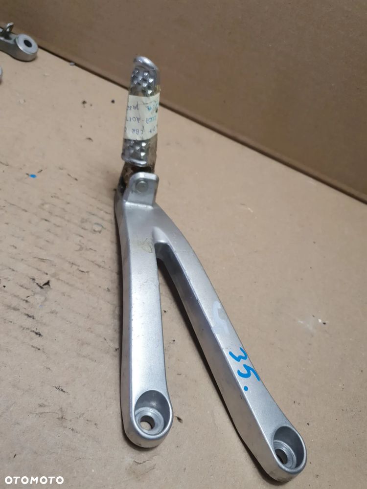 Honda cbr 600rr 2011 Podnóżek Pasażera - 1