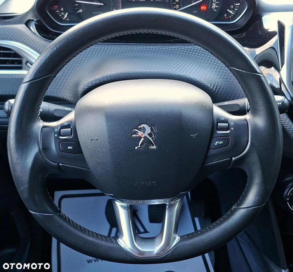 Peugeot 2008 1.6 BlueHDi Style - 19