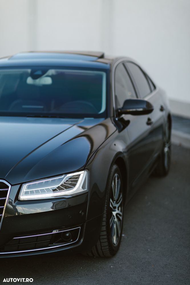 Audi A8 - 4