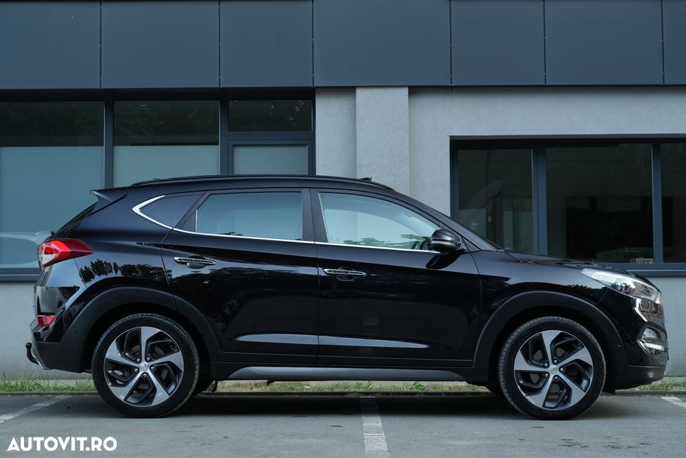 Hyundai Tucson 2.0 CRDI 4WD Automatik Premium - 33