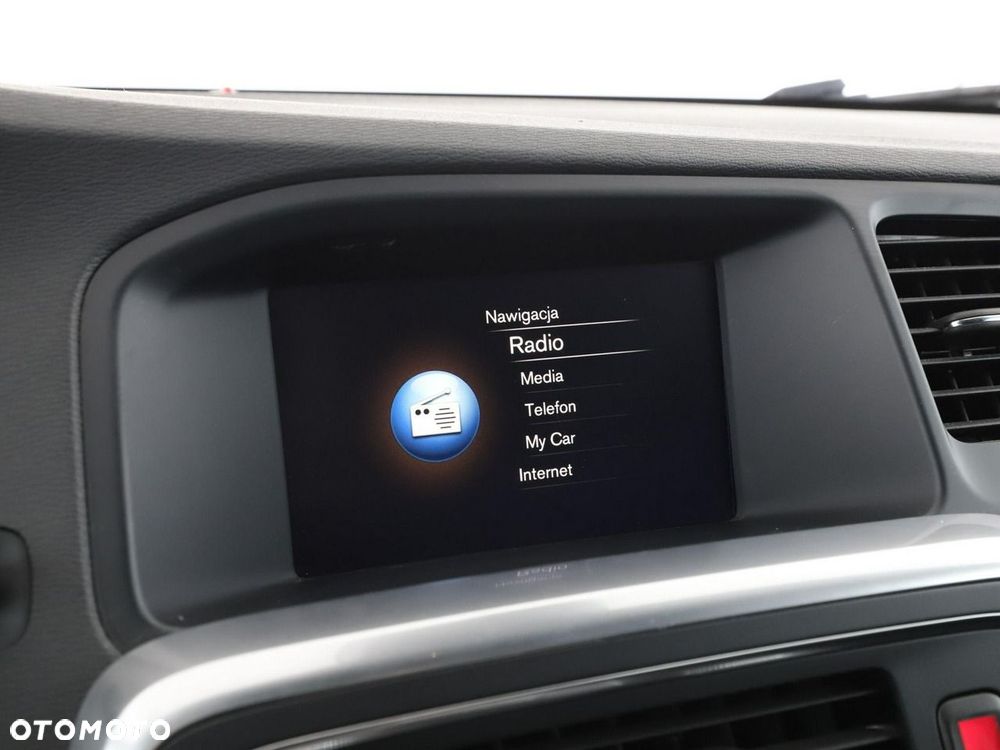 Volvo V60 Cross Country D3 Geartronic Pro - 24