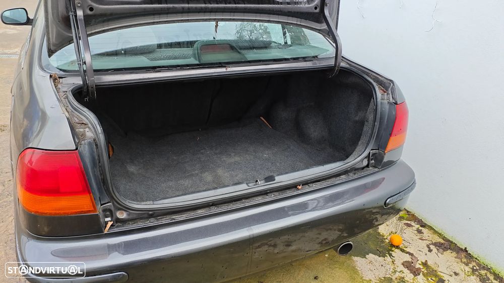 Honda Civic 1.4i S - 10