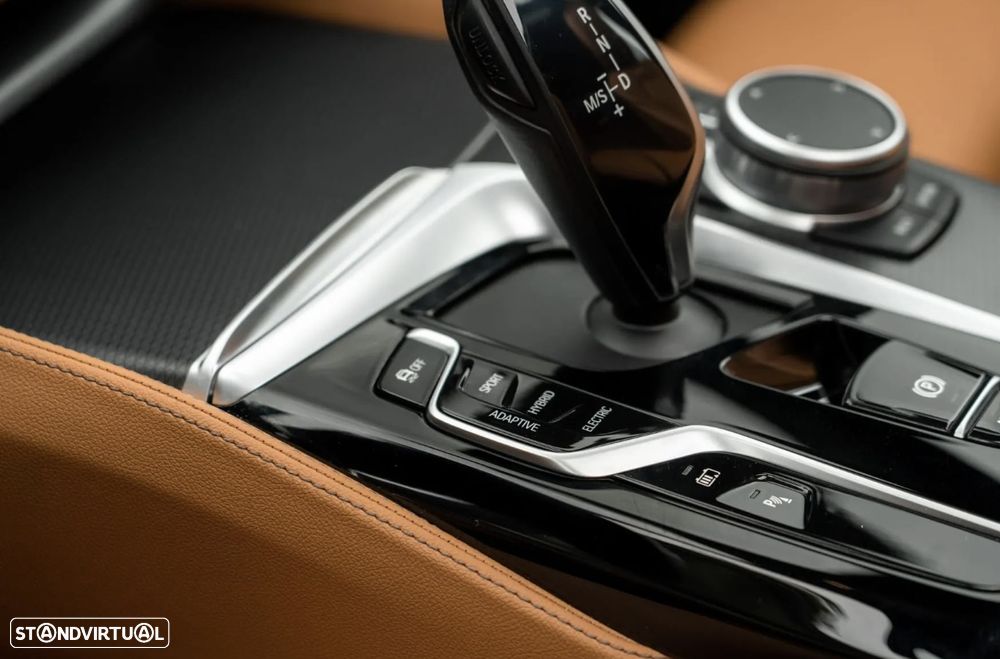 BMW 530 e Pack M - 18