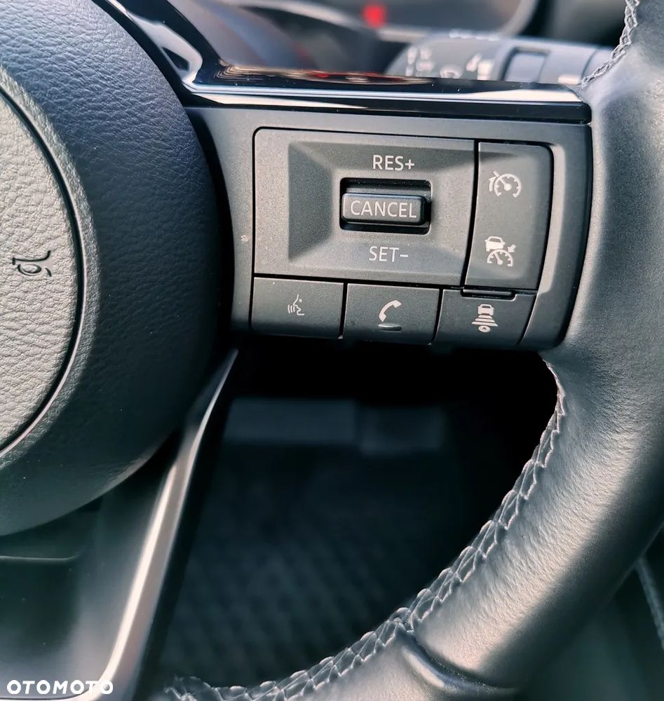 Nissan Qashqai 1.3 DIG-T MHEV N-Connecta - 11