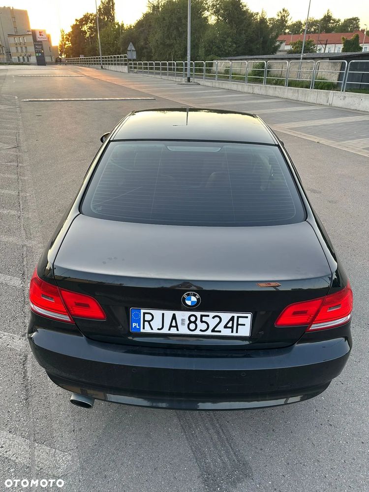 BMW Seria 3 320d Coupe - 10