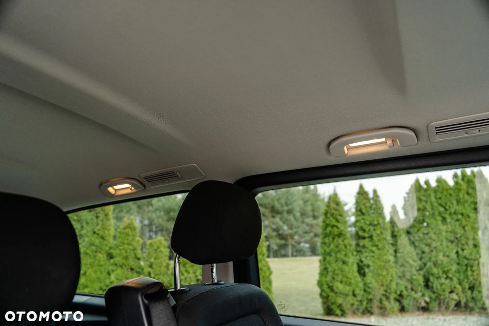 Mercedes-Benz Klasa V 300 d 4-Matic 9G-Tronic (ekstra d³) - 19