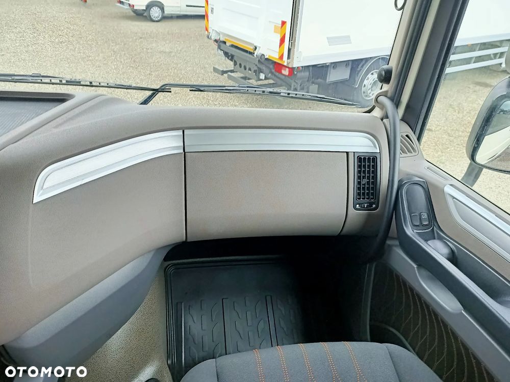 DAF XF450 6X2 Chłodnia Izoterma Carrier Supra 950 2szt - 18