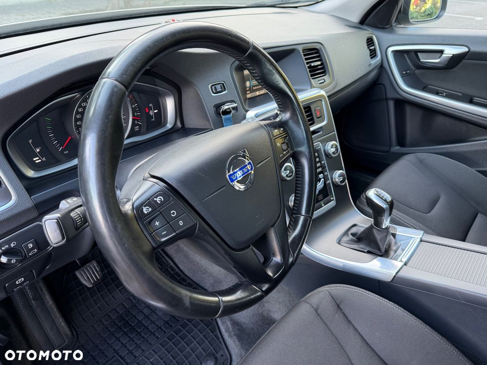 Volvo V60 D4 Drive-E Base - 19