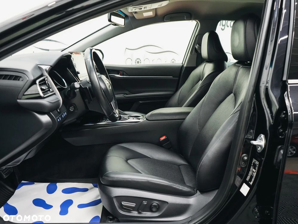 Toyota Camry 2.5 Hybrid Executive CVT - 15
