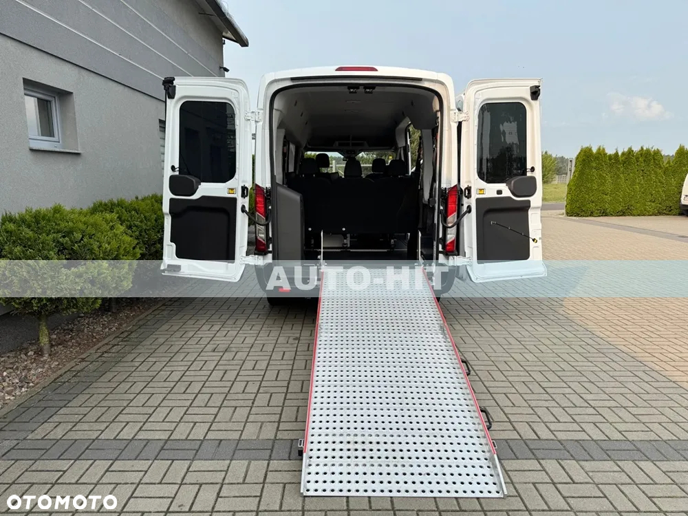 Ford Transit - 12
