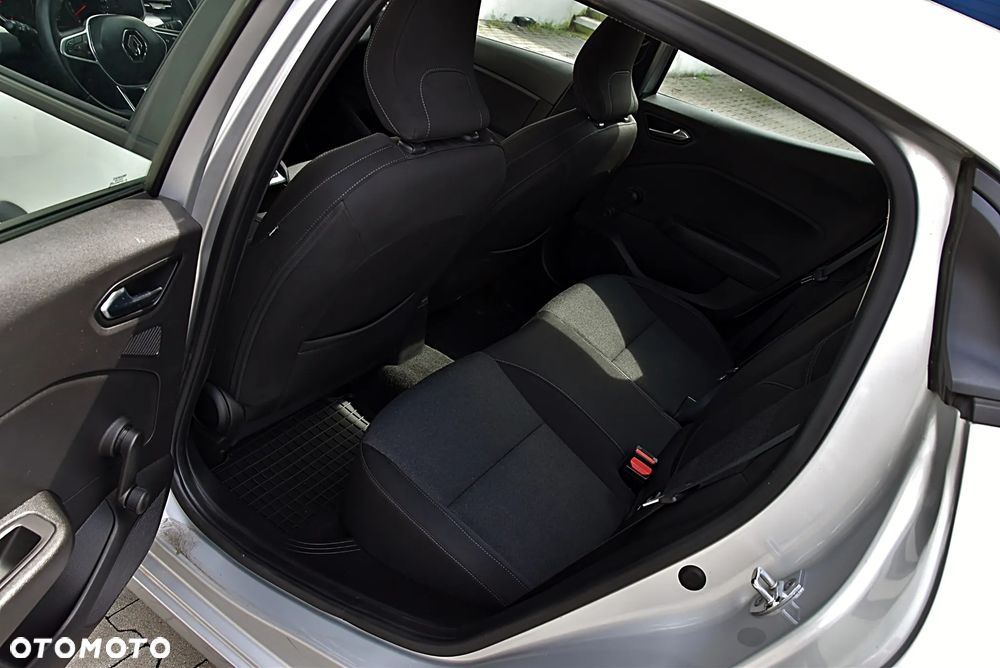 Renault Clio 1.0 TCe Techno Xtronic - 22