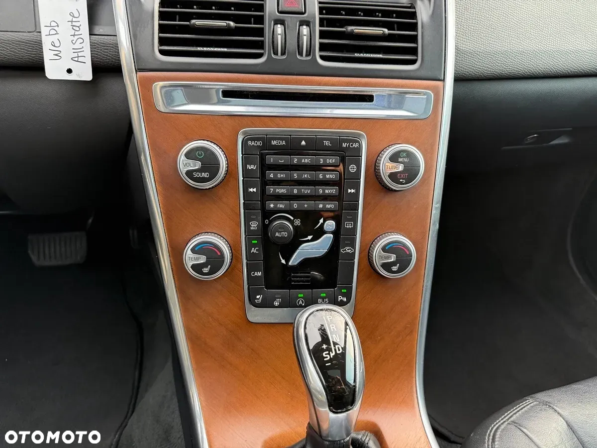 Volvo XC 60 T5 Drive-E Momentum - 26