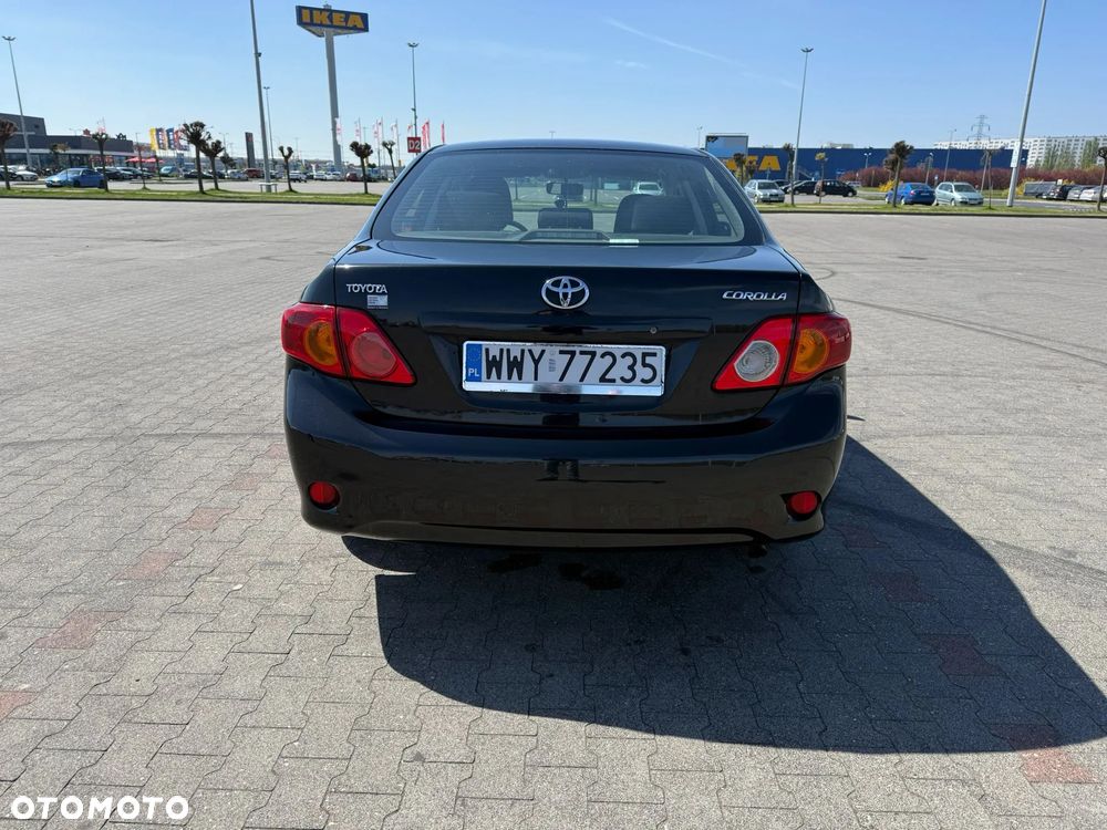 Toyota Corolla 1.6 Terra - 11