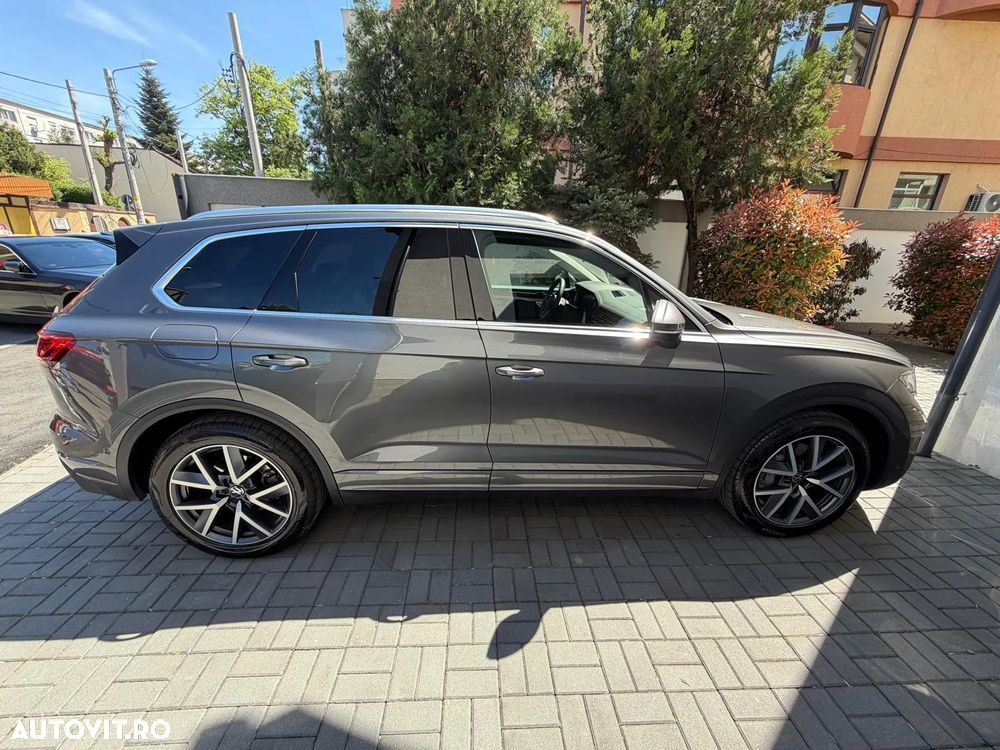 Volkswagen Touareg V6 TDI 4MOTION Elegance - 5