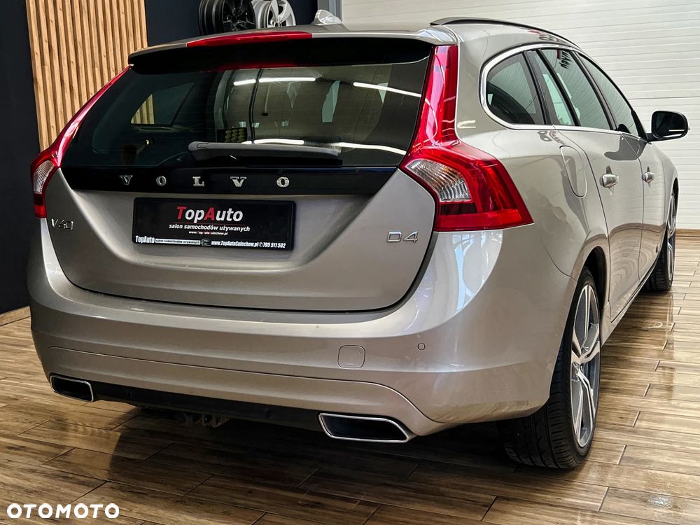 Volvo V60 D4 Geartronic Summum - 8