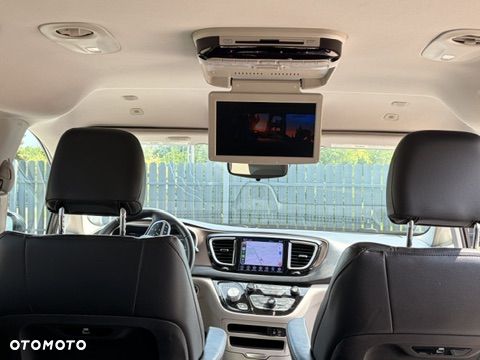 Chrysler Pacifica - 13