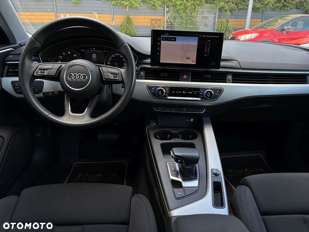 Audi A4 Avant 40 TFSI S tronic - 36