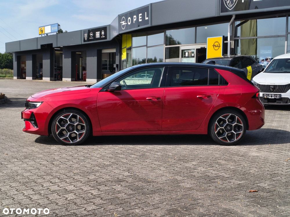 Opel Astra 2022 photo 2