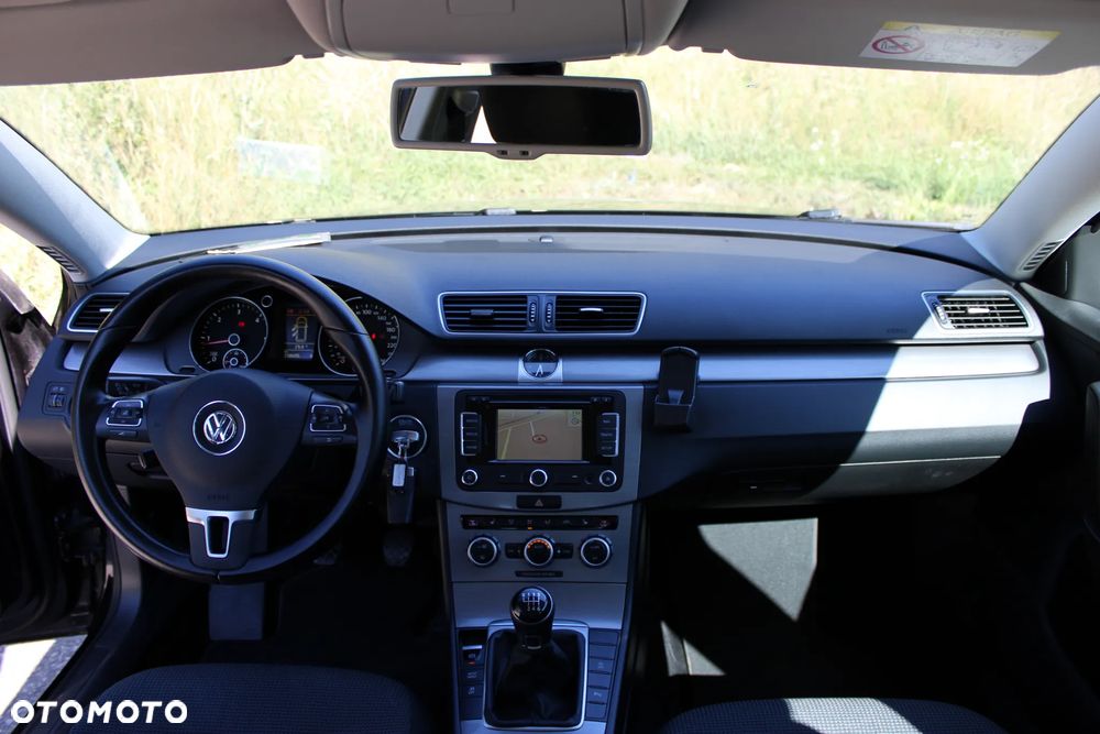 Volkswagen Passat 1.6 TDI BlueMotion - 30