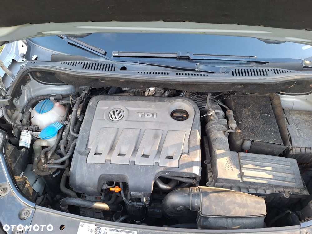 Volkswagen Touran 2.0 TDI DPF DSG MATCH - 15