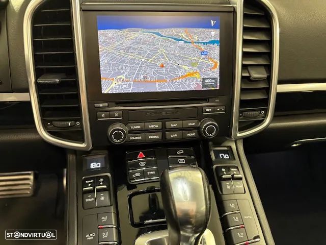 Porsche Cayenne S E-Hybrid Platinum Edition - 24