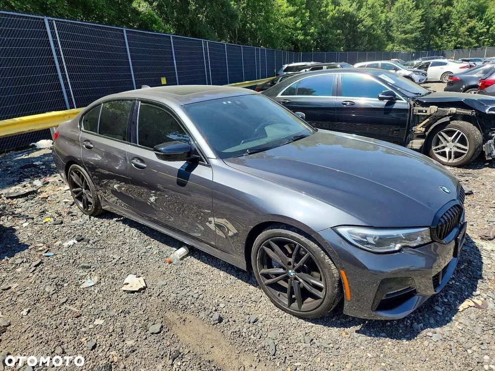 BMW Seria 3 330i xDrive M Sport - 2