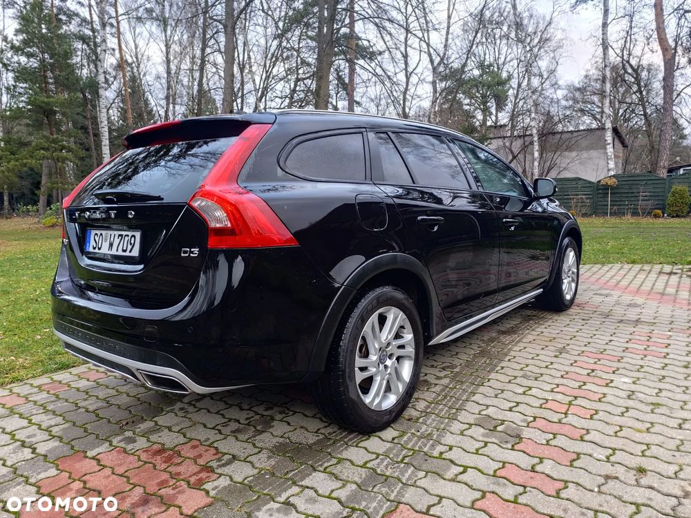 Volvo V60 Cross Country - 36