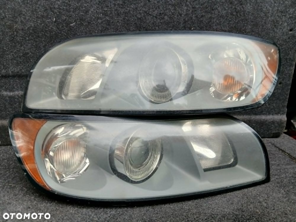 Volvo V50 lampa przednia lewa, prawa - 1