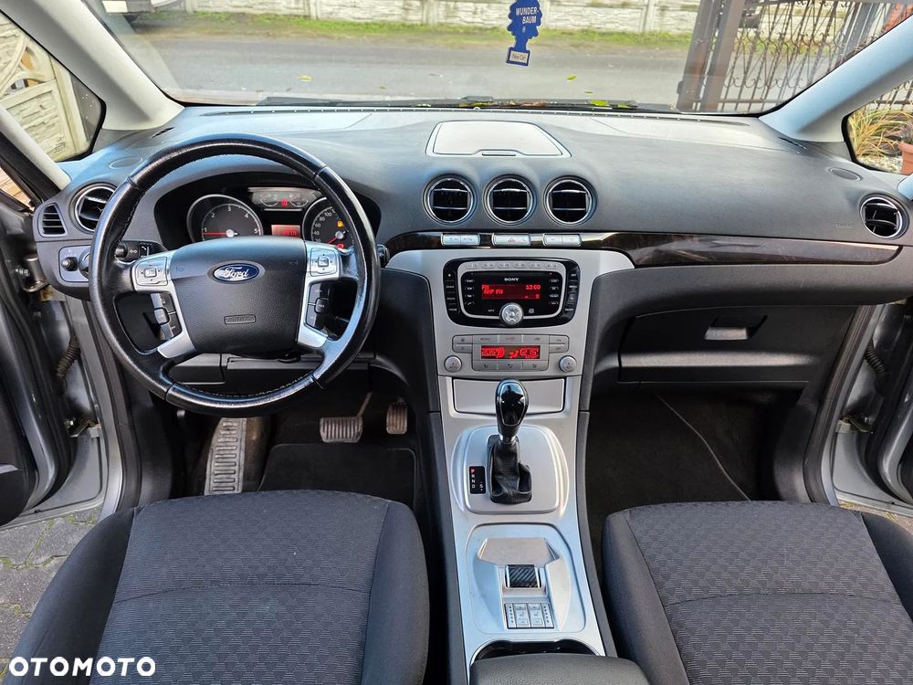 Ford Galaxy 2.0 TDCi Trend - 18