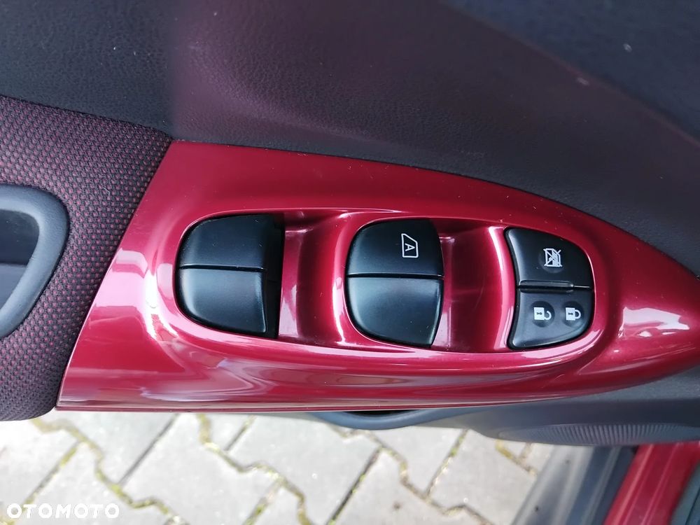 Nissan Juke 1.6 Tekna CVT - 12