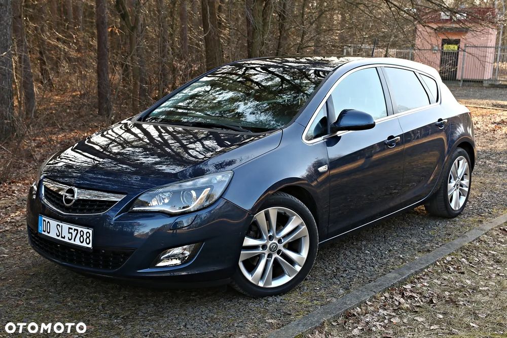 Opel Astra 1.6 Turbo - 14