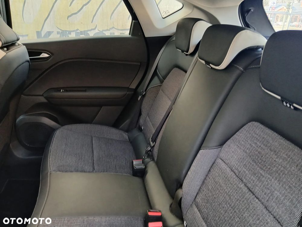 Renault Captur - 12