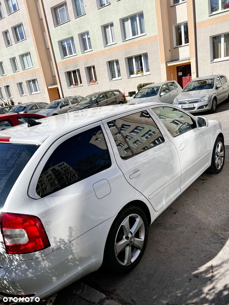 Skoda Octavia 1.4 TSI Active DSG - 4