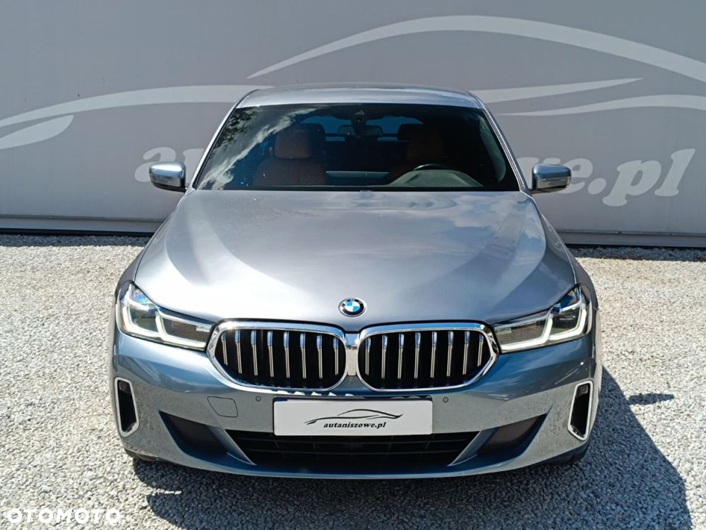 BMW 6GT - 11