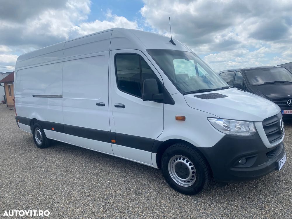 Mercedes-Benz SPRINTER - 4