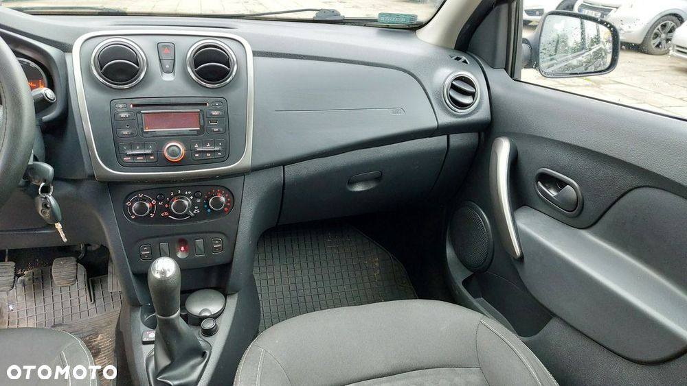 Dacia Sandero - 16