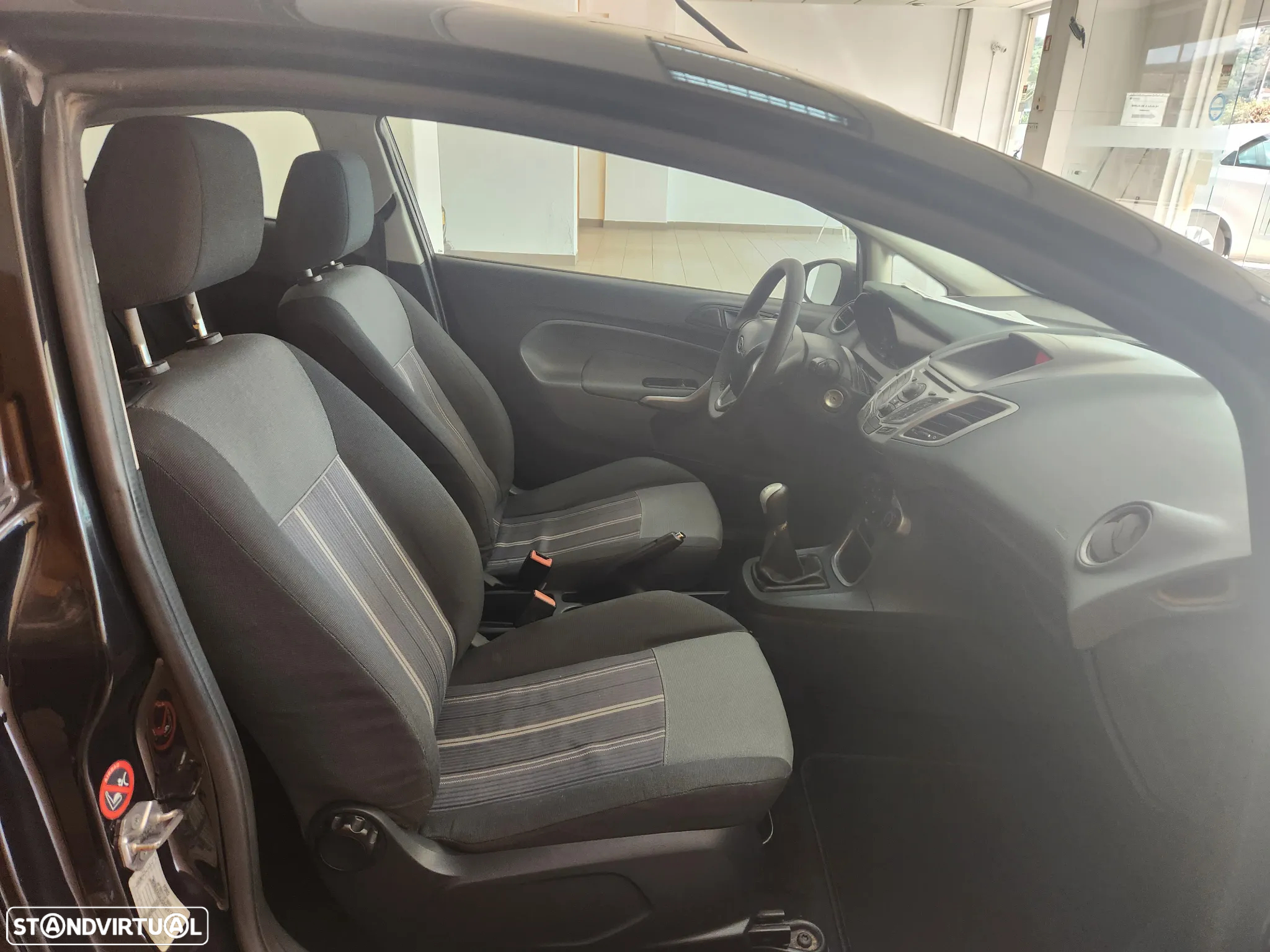 Ford Fiesta 1.4 TDCi Titanium - 28