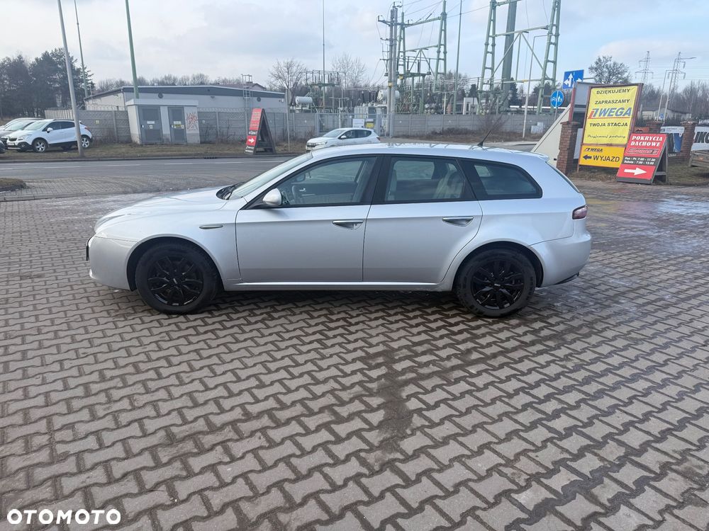 Alfa Romeo 159 1.9 JTDM 8V DPF Distinctive - 5