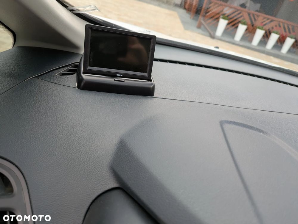 Ford C-MAX 1.6 Edition - 11