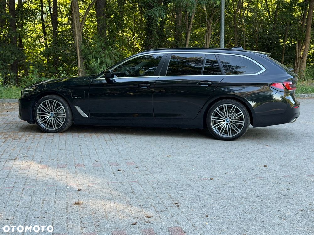 BMW Seria 5 530e Luxury Line sport - 11