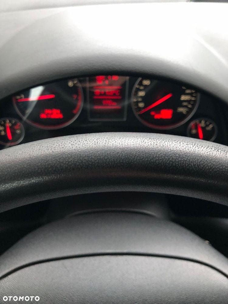 Audi A4 Limousine - 37